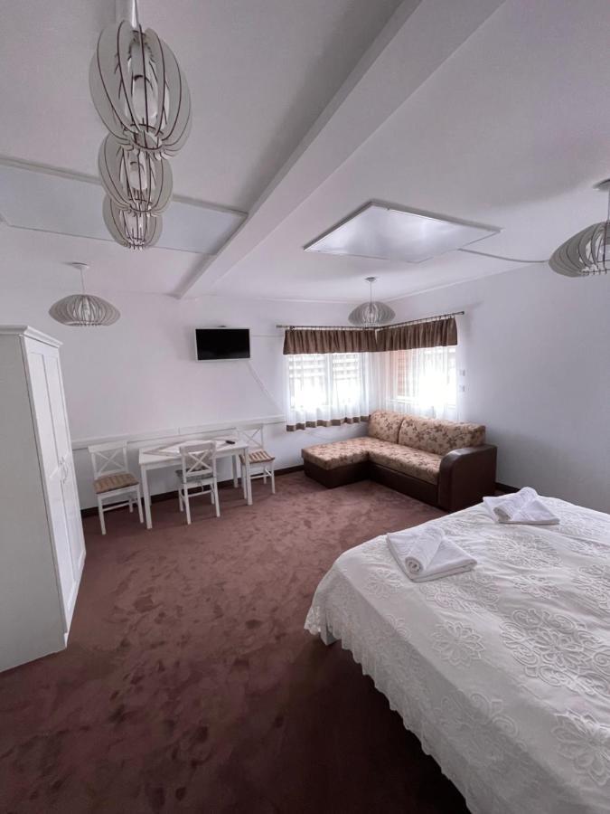 Apartelim Мэнэстиря-Гуморулуй Экстерьер фото